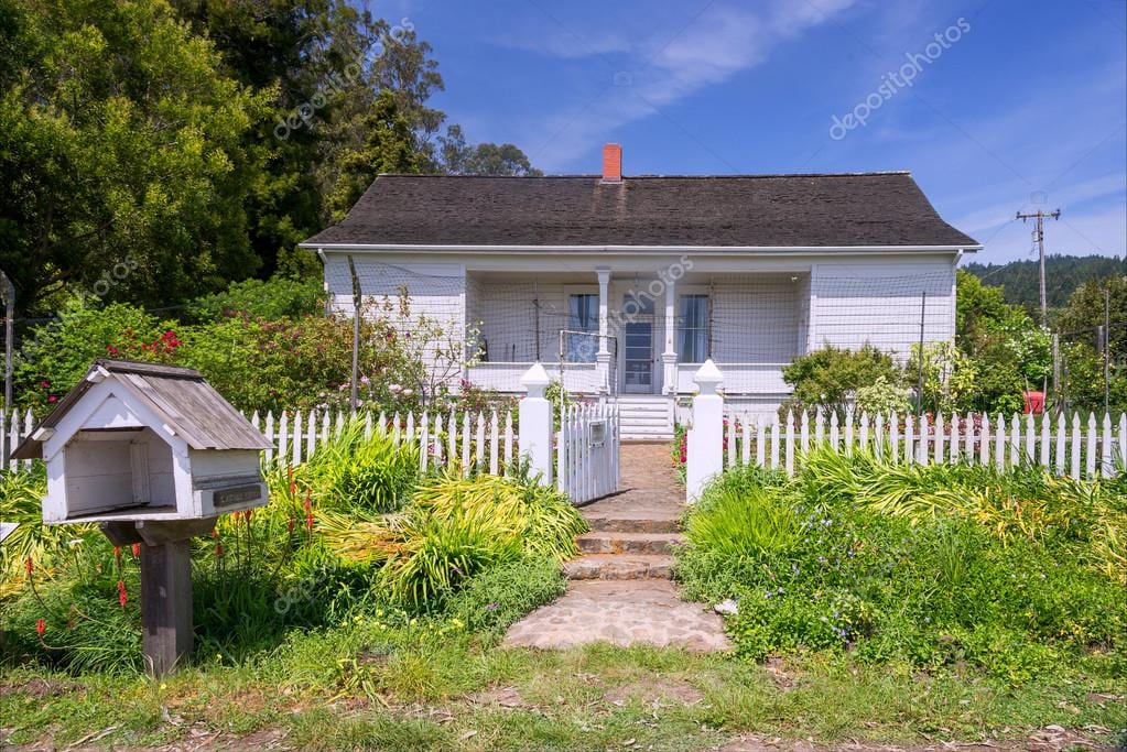 Original Outdoor Garden photo before the Zen redesign