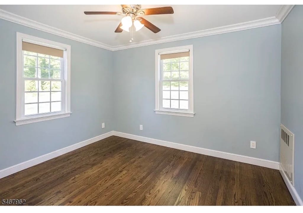 Original Bedroom photo before the Farmhouse redesign