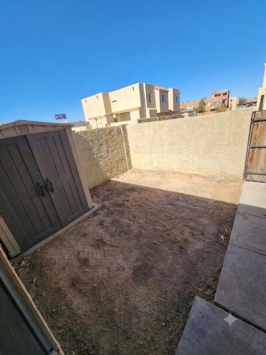 Original Backyard photo before the Modern redesign