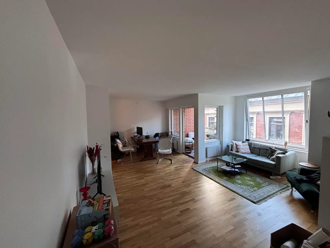 Original Living Room photo before the Contemporary redesign