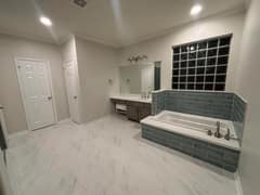 Original Bathroom before Transitional AI redesign